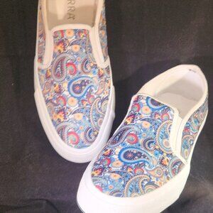 Serra Rubber Sole Loafers/Slip Ons Wild Design Womens Size 9